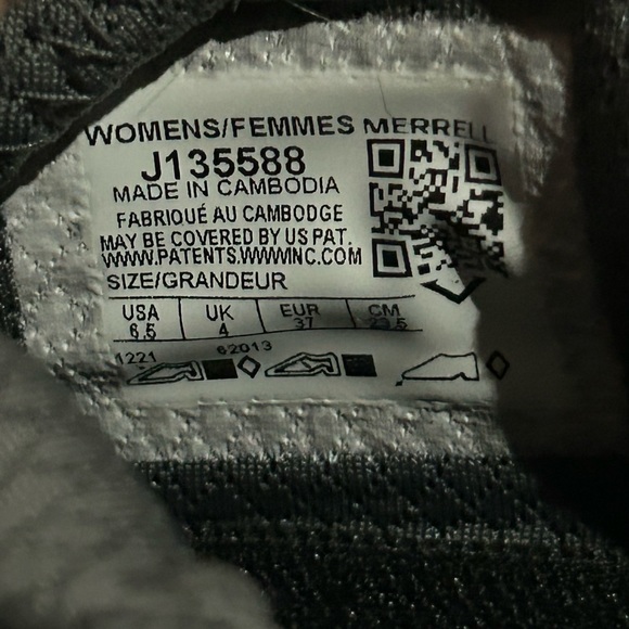 Women’s Merrell hiking shoe - Picture 6 of 6
